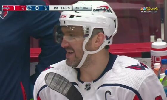 Ovechkin breaks a different Gretzky record!