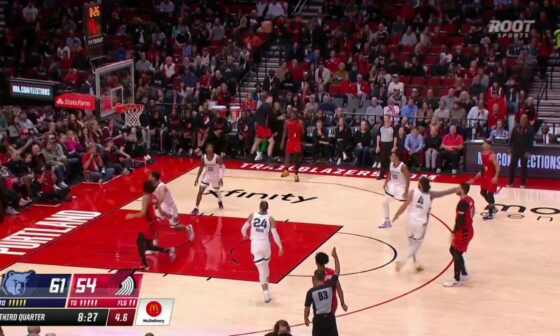 Nurk hits his 3rd three of the night and shrugs