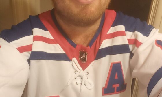 So apparently I'm a cheapskate for getting a knockoff Rangers top from Ebay. So what I say! It's hard to get Rangers merch in the UK as it is!