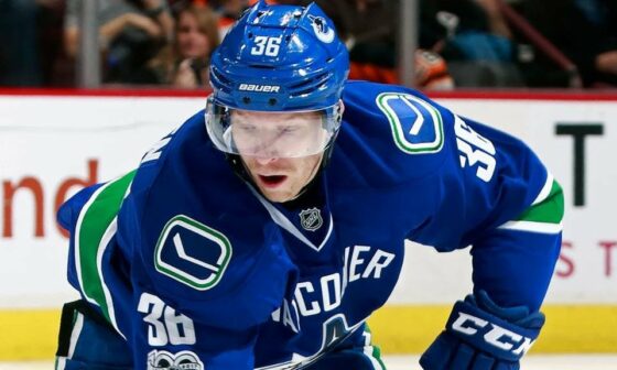 Jannik Hansen says he sees a Canucks team playing for personal gain over team success