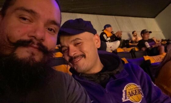 I just wanted to let everybody know I sold the lakers jacket and shooting shirt to help with my Gallbladder surgery .. I’m still selling stuff .. but don’t think I have anymore lakers stuff .. Thank u guys though.All of u been so kind 🙏🏽 when I took my bro to a game before I got sick