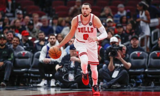 [Charania] Multiple league sources and sources close to the organization say LaVine and the Bulls are not seeing eye-to-eye. Over the past few weeks, there’s been a palpable feeling across various parts of the franchise of a disconnect over LaVine’s situation in Chicago