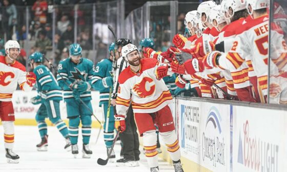 Flames score fastest 2 goals in franchise history!