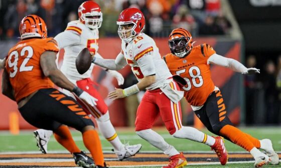 It’s pretty safe to say that Cincinnati has the Chiefs number. There’s still time to grab the one seed, but there are tweaks that need to be made on both sides of the ball