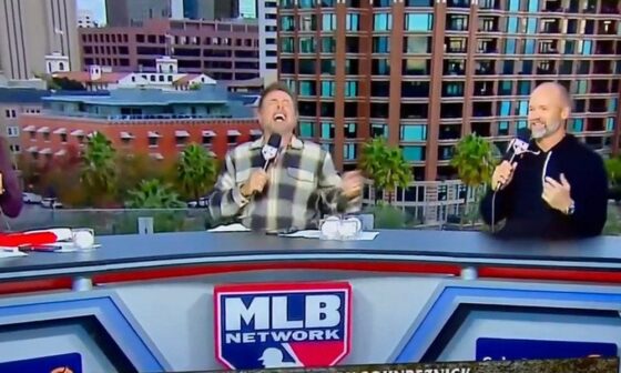 [Bleacher Nation] Watch David Ross Find Out on Live TV That the Cubs Landed Cody Bellinger