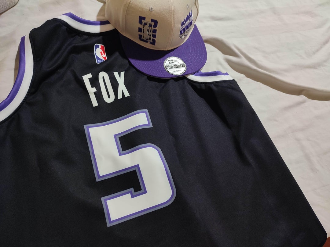 My girl got me some replica gear for Christmas!! 🔦🟣