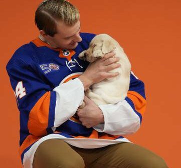 Pictures from the Islanders puppy calendar shoot!