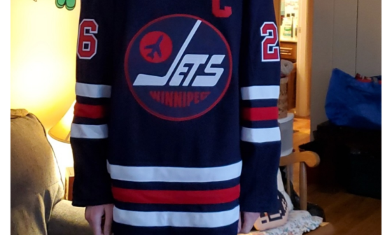 This is my favorite jersey ever! Wish I had this when I went to the Jets at Canucks game! Hello from BC.