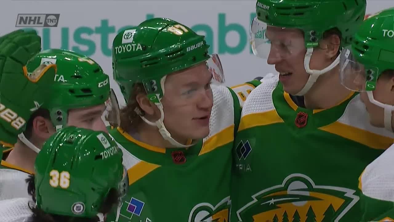 Kaprizov with an unreal re-direct