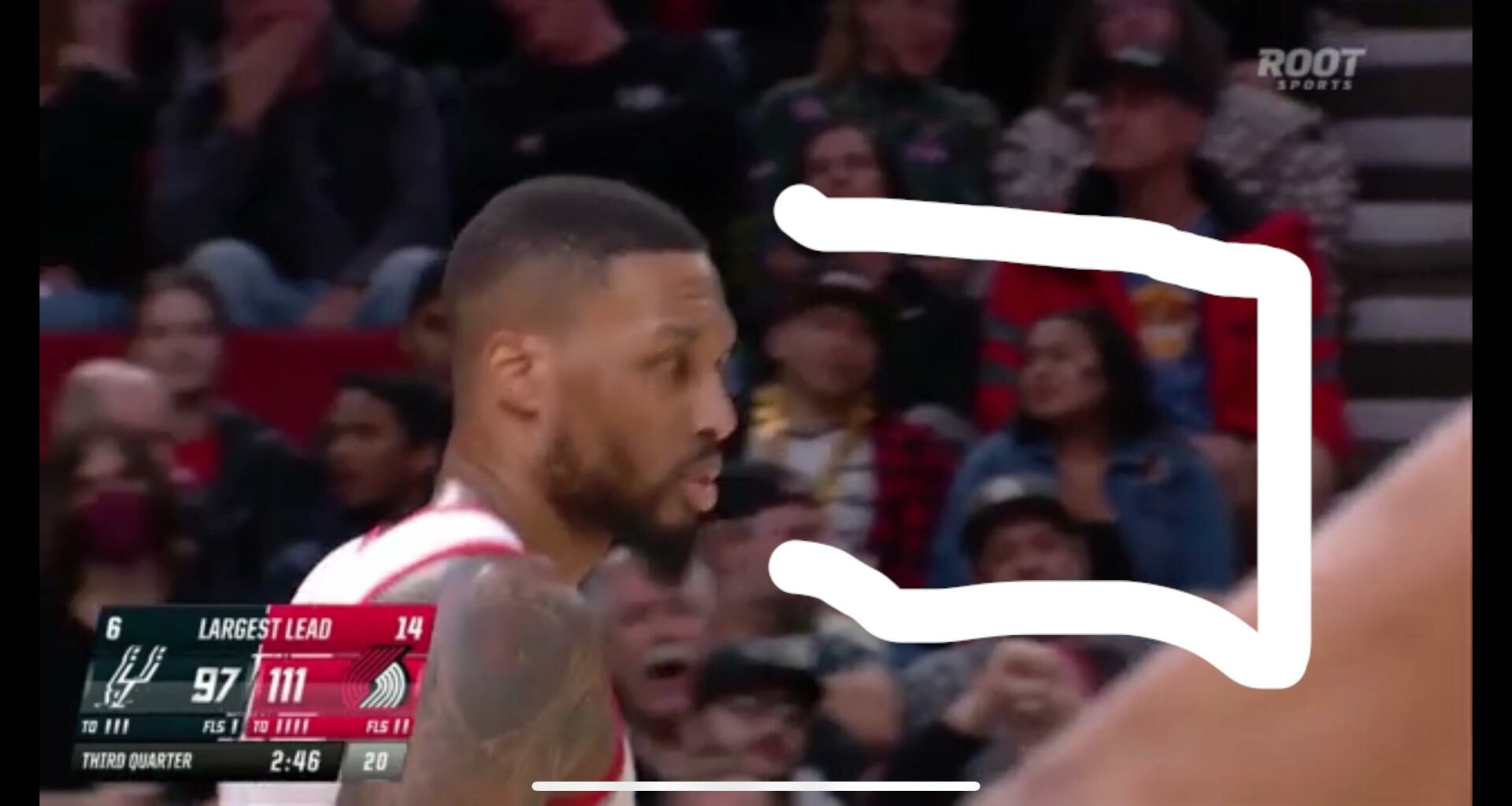 Oh momma I was on tv!!! My girlfriend got me tickets to the spurs game on the 23rd!