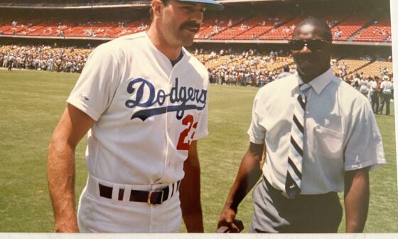 What a wonderful memory! Dodger Photo Day