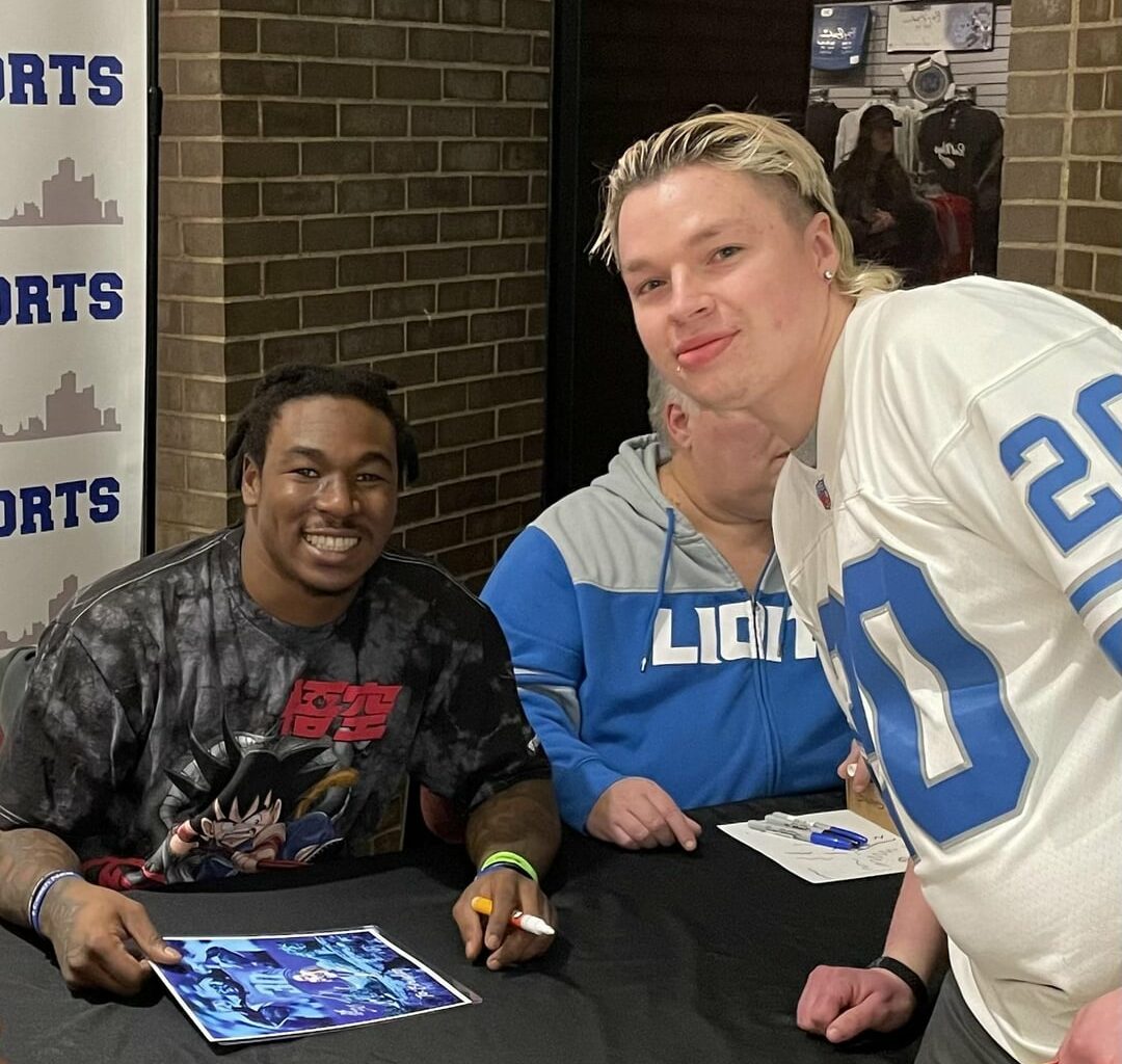 The total crowd turnout was insane, but I got to see Jamaal Williams at a signing today