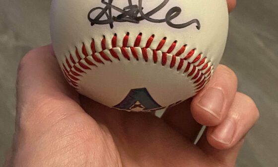 Anyone recognize the signature on this Diamondbacks ball?
