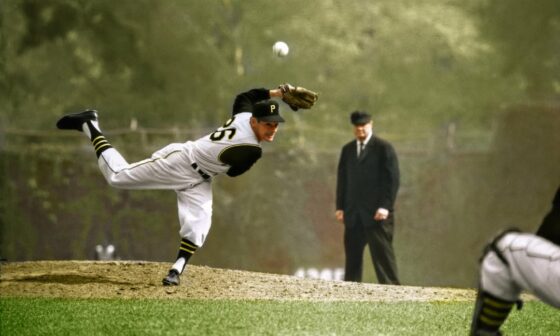 Elroy Face in Forbes Field during his amazing 1959 season. (Colorized by me, b&w incl.)