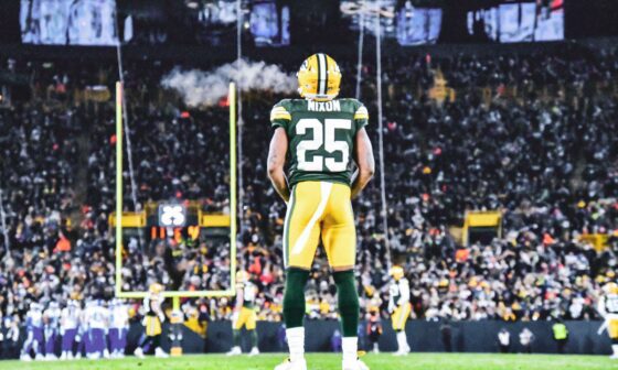 While we’re all getting caught up in the Aaron Rodgers drama, we can’t forget that this man hasn’t been re-signed. We need to bring him back.