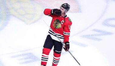 Chicago says goodbye to their Captain ❤️ 🖤