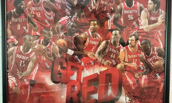 08-09 Autographed Houston Rockets Poster