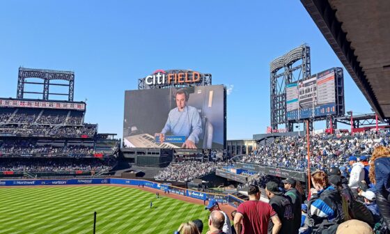Let's see some love for our very own Mets ORGANIST! Chad Dinzes