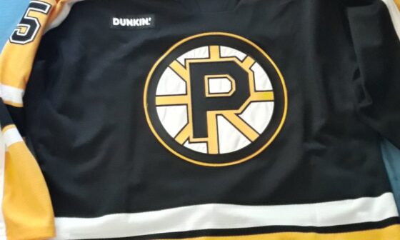 I know it's not as high spirits here right now, but I did get in my Providence Bruins 90's night jersey they wore last season, Game Issued Urho Vaakanainen, might bring us luck or maybe not, we'll see