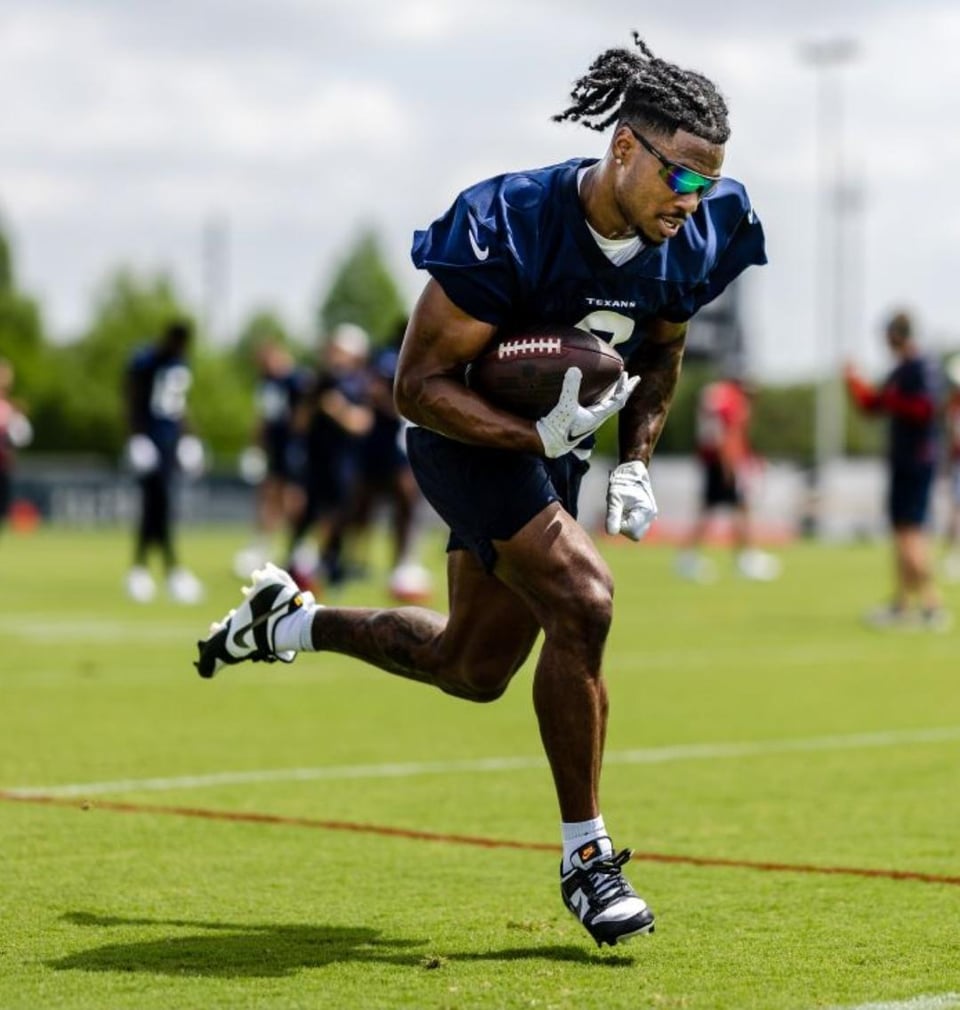 Houston Texans John Metchie in first pics after losing rookie season to cancer