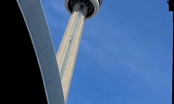 [Toronto Blue Jays] The Roof is OPEN tonight ☀️Enjoy it, #BlueJays fans!
