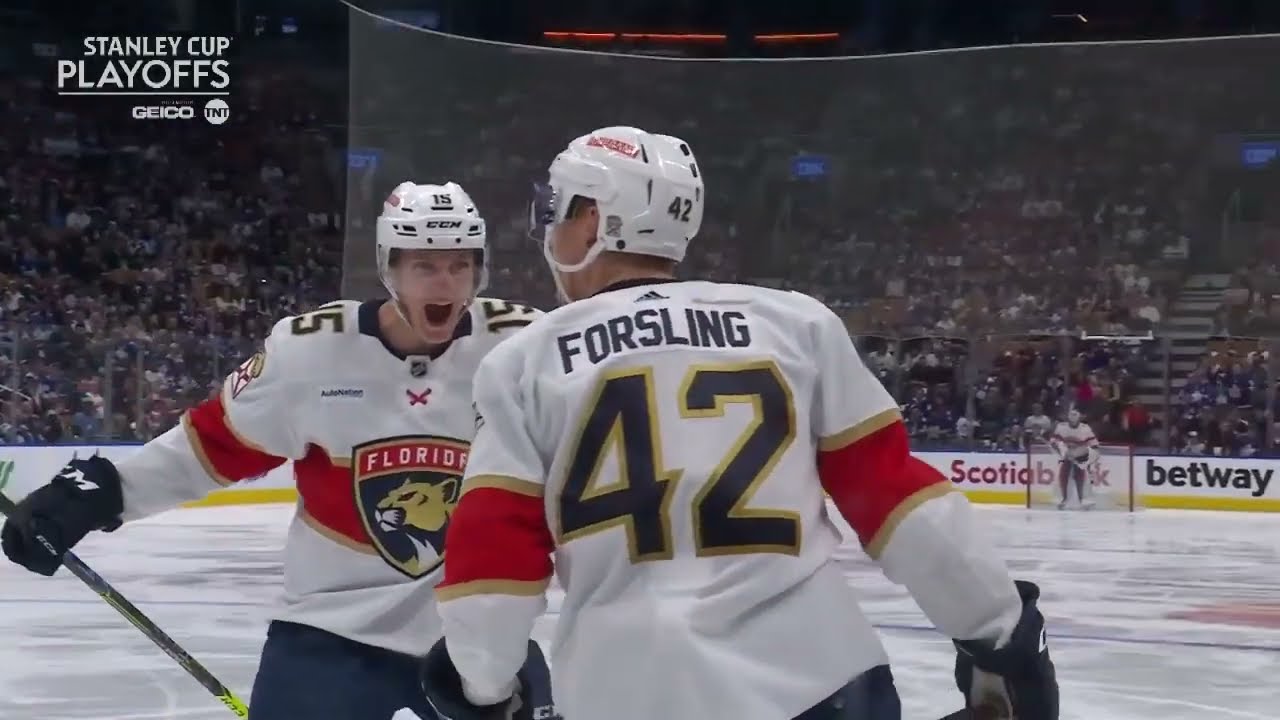 Panthers strike for 2 in 47 seconds!