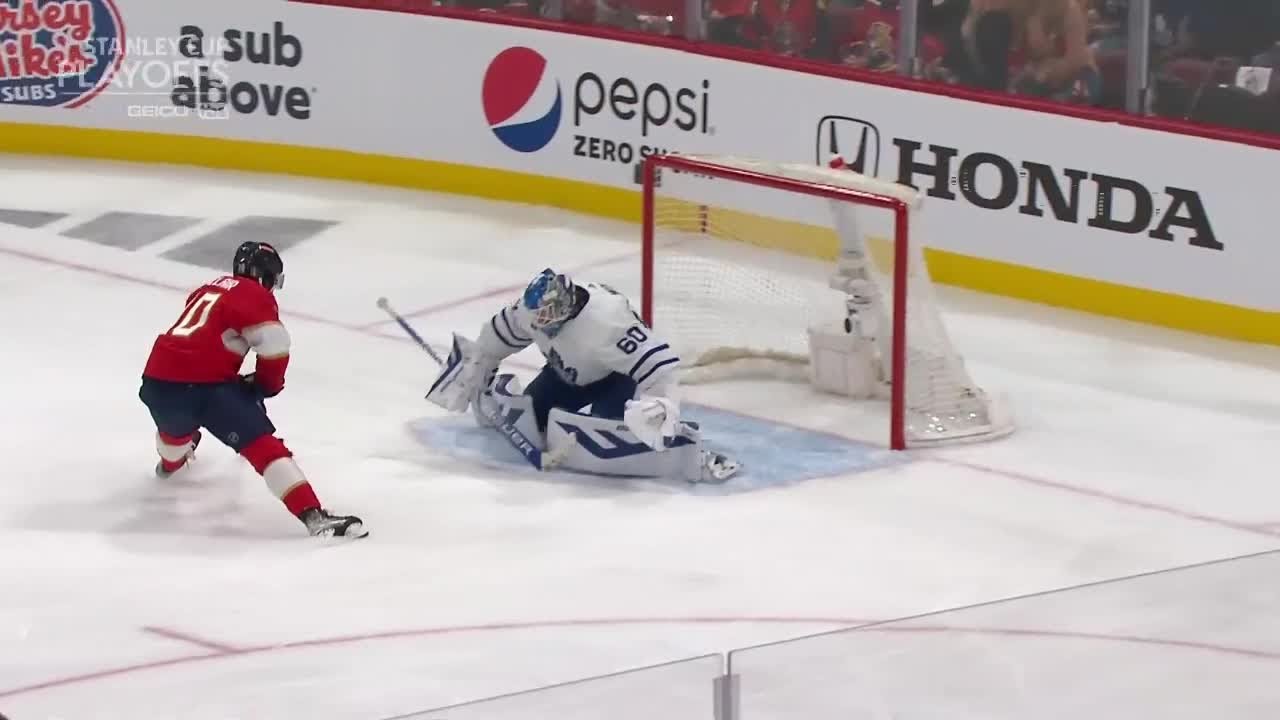 Duclair with the gorgeous finish to tie Game 3!