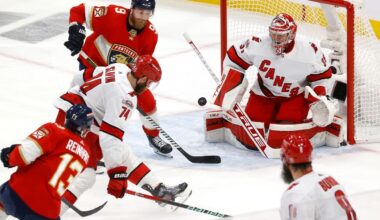 REINHART! Panthers up 1-0 in Game 3!