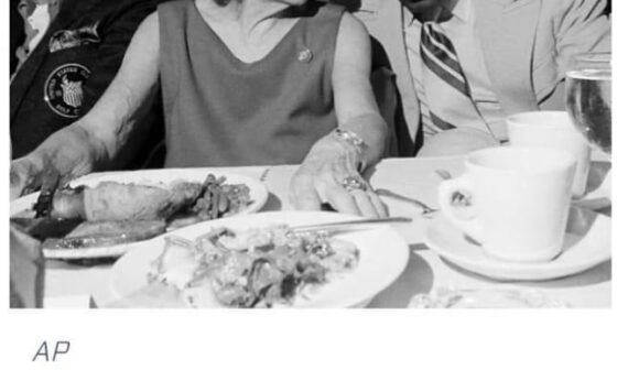 Willie Mays with widow of Babe Ruth, Claire Ruth at the 1972 Sports Immortals Luncheon.