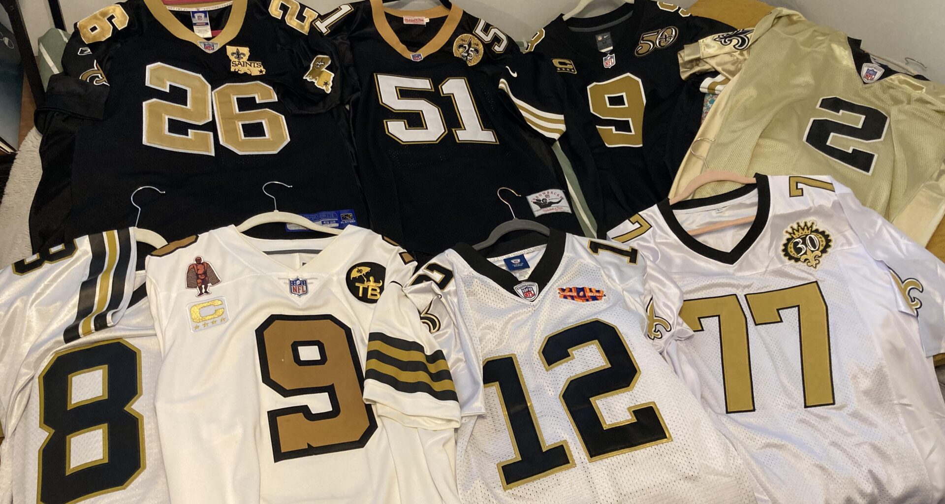 With the final addition of Willie Roaf, my collection of anniversary jerseys (and other assorted patches) is complete!