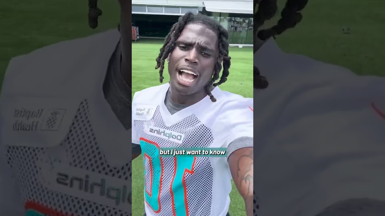 The cheetah always has to prove he's the fastest 😅