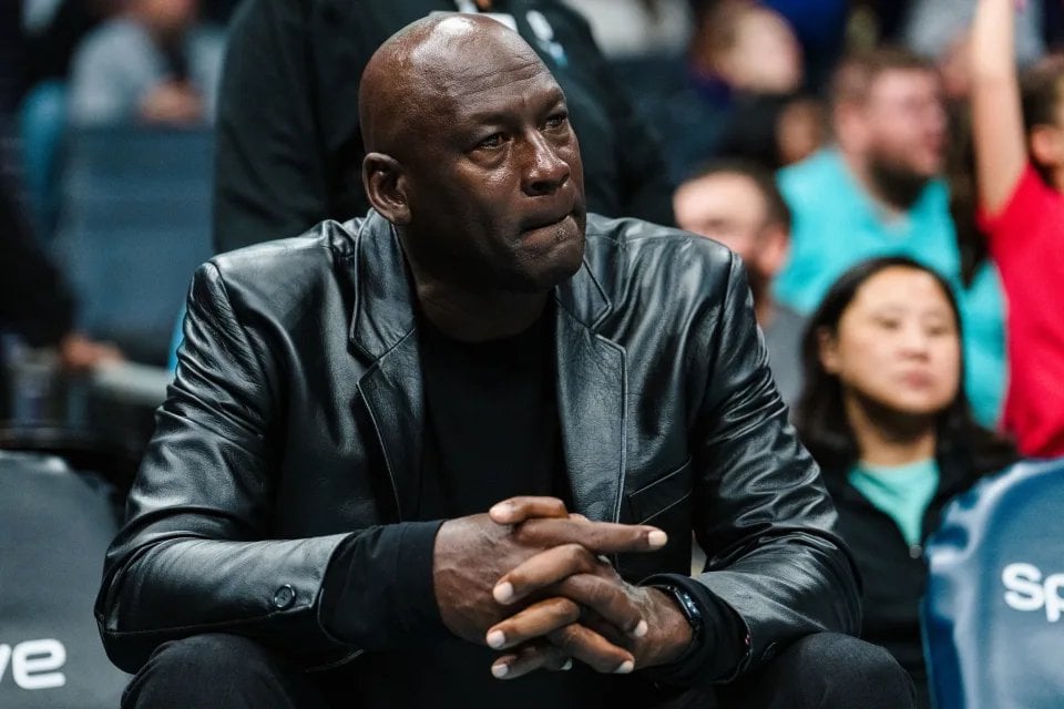 Michael Jordan selling Charlotte Hornets after 13 years as majority owner