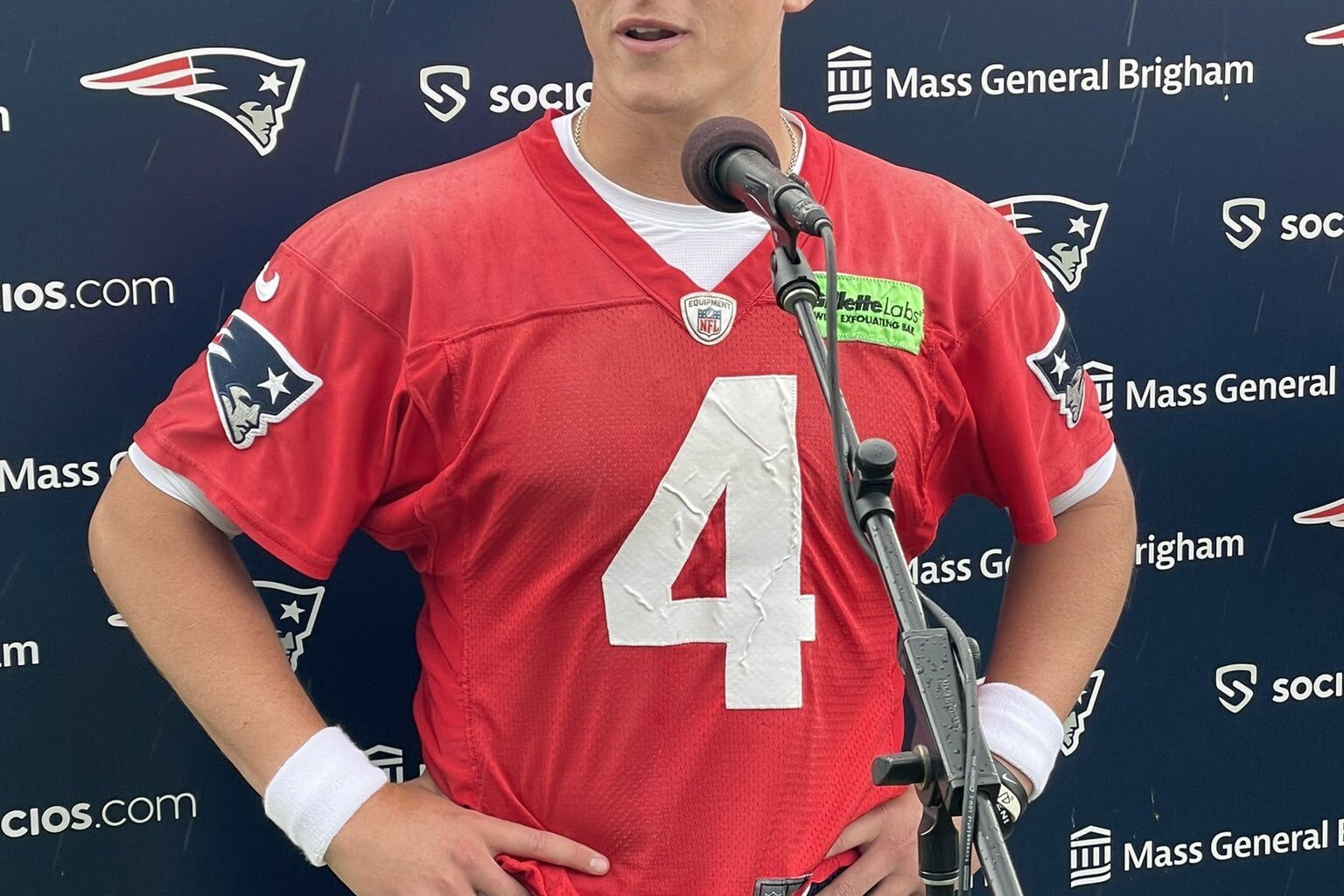 Bailey Zappe on if he feels he’s competing for the starting job. “Like coach Bill says, Everybody’s competing for a spot, so that’s how I’m approaching it. I treat every rep like a game rep.”