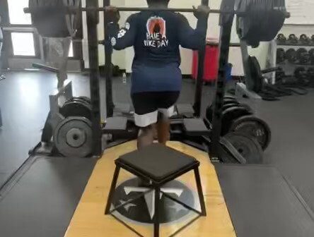 Is Josh Jacobs working out at the Titans facility?