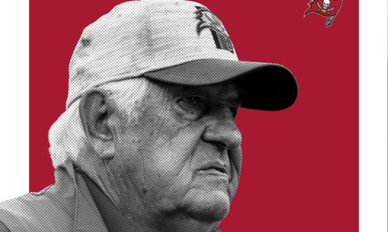 [Tampa Bay Buccaneers] Today, Bucs offensive consultant Tom Moore will be honored in Canton as he receives the @ProFootballHOF Award of Excellence.