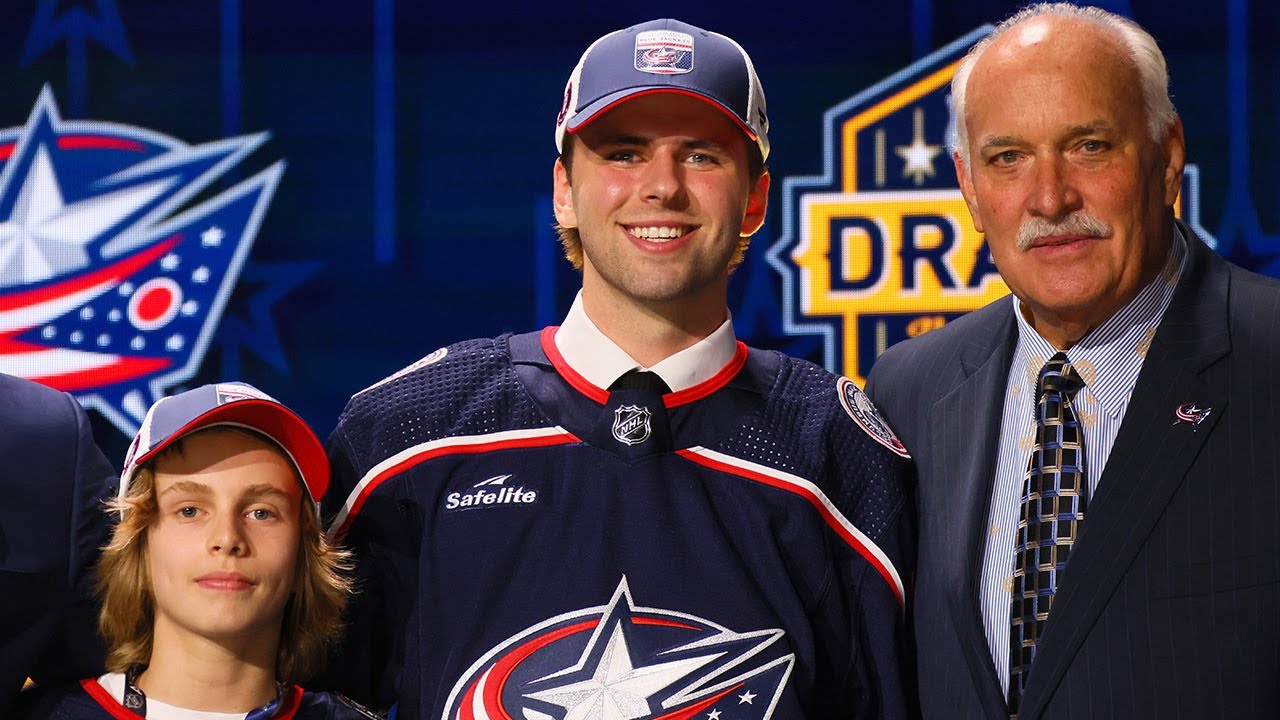 Adam Fantilli goes #3 to the Blue Jackets