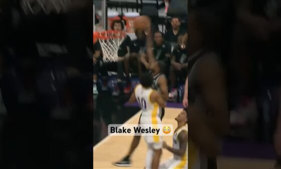 SUMMER LEAGUE POSTER 🚨 Blake Wesley Rises Up For The Jam 👀 | #Shorts