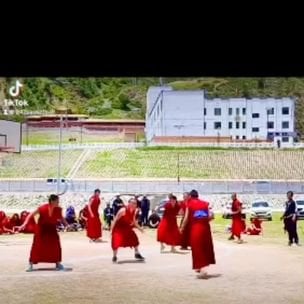 They be hoopin' globally