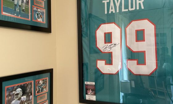Final addition to the office 🔥🔥🔥🐬🆙
