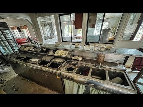 Abandoned 1970s Roadside Diner-Closed Since 2004 (Everything Left Behind)