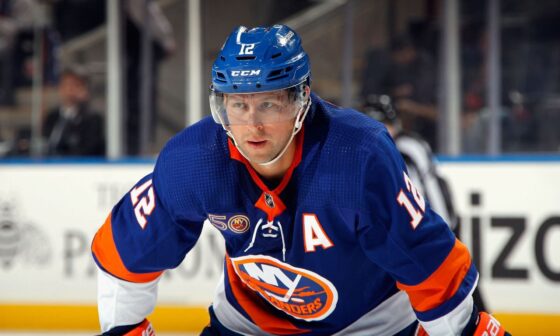 Josh Bailey clears waivers; becomes free agent | Can the Islanders "legally" sign him now?