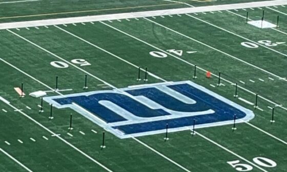 First time the Giants put the logo at center