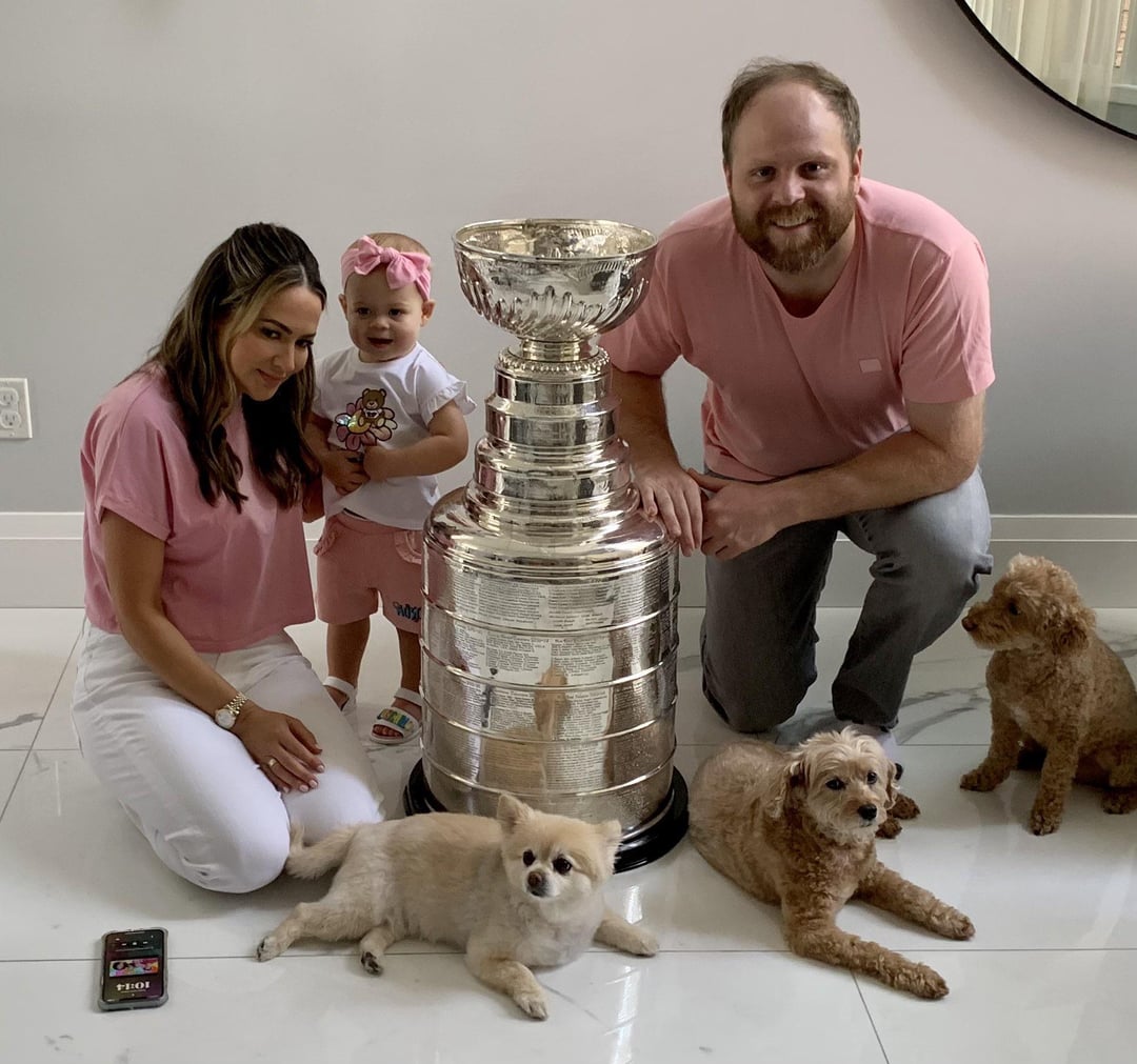 Phil Kessel spends his day with the Stanley Cup in Toronto
