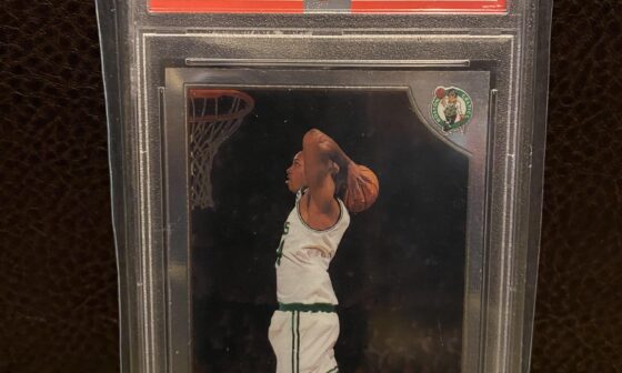 Paul Pierce Chrome Rookie card. Growing up Pierce was always my favorite Celtic. Seemed like he never missed a game tying or winning shot. My favorite player to watch until this day. Very happy to finally get one of these. What’s everyone else’s favorite all time Celtic?