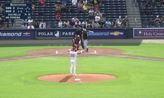 [Fireside Yankees] Everson Pereira hit this ball 110.2 MPH and 476 feet. The New York Yankees decided he can't help him in left field. #NYY