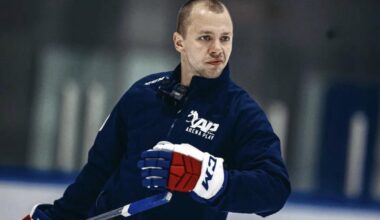 Artemi Panarin hits the ice with his new look