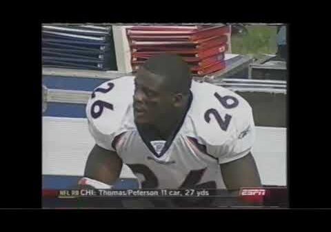 [Highlight] Today marks 26 days until the Broncos 2023 NFL Season starts! Let's remember #26 RB Clinton Portis, who the Broncos traded for Champ Bailey! During his 2 seasons with the Broncos, Portis had a total of 3,099 rushing yards, caught 71 passes for 678 yards and had 31 total touchdowns!