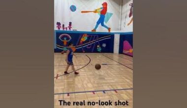The real no-look shot