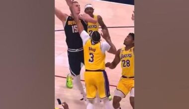 The joker with a smooth hook shot over AD