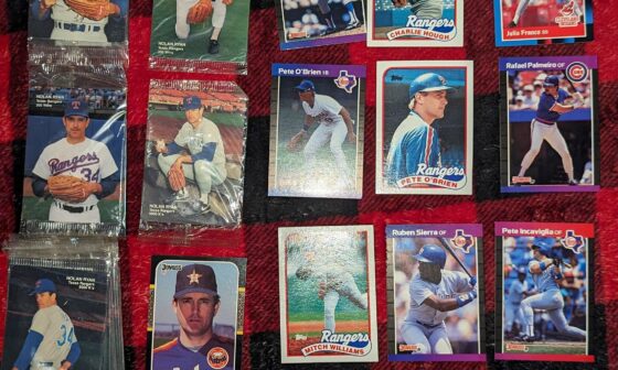 Going through the family home., Found my old baseball card stash, figure you old heads like me might appreciate....